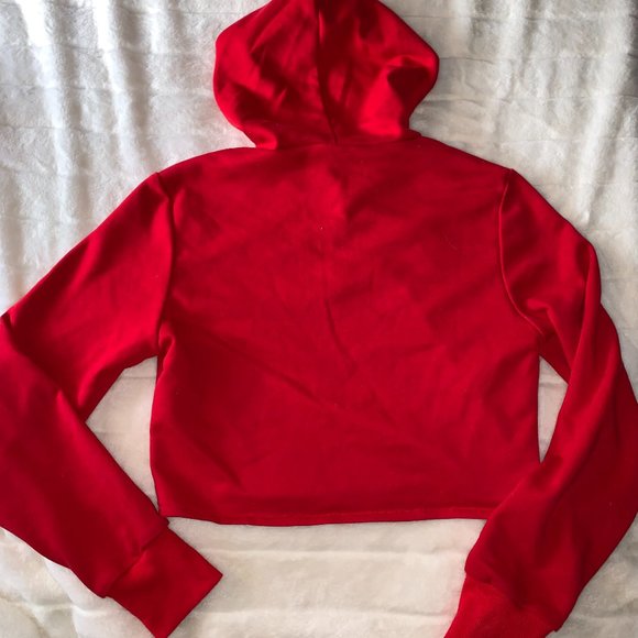 Akira Cropped Sweater - Picture 3 of 4